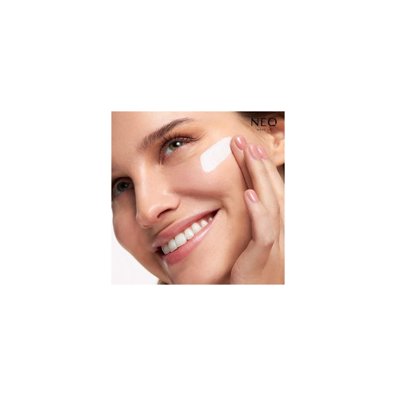 Intense Serum HD Primer: HD BLURRING EFFECT Intense Serum HD Primer: HD BLURRING EFFECT