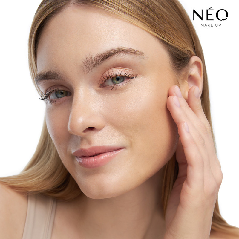 Intense Serum Sheer Foundation: 00 ALABASTER