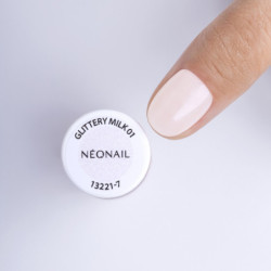 Glittery Milk 01 Classic Nail Polish 7.2 ml