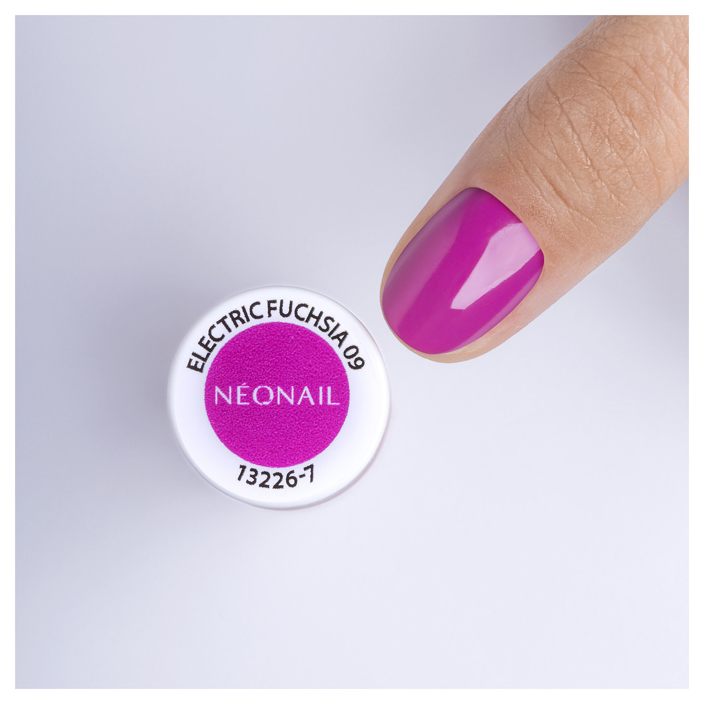 Neon Magenta 10 Classic Nail Polish 7,2 ml